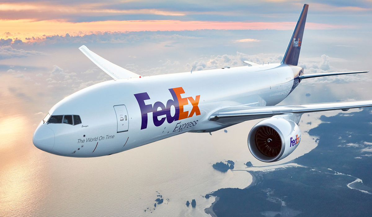 FedEx_founder_Frederick_Smith_saved_his_company_thanks_to_blackjack